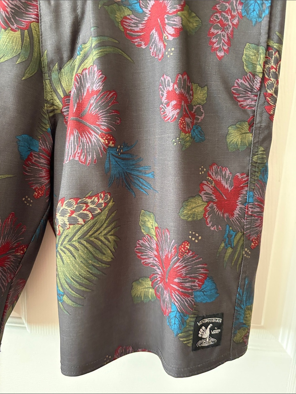 VANS Vanphibian Men’s Shorts - Picture 3 of 6
